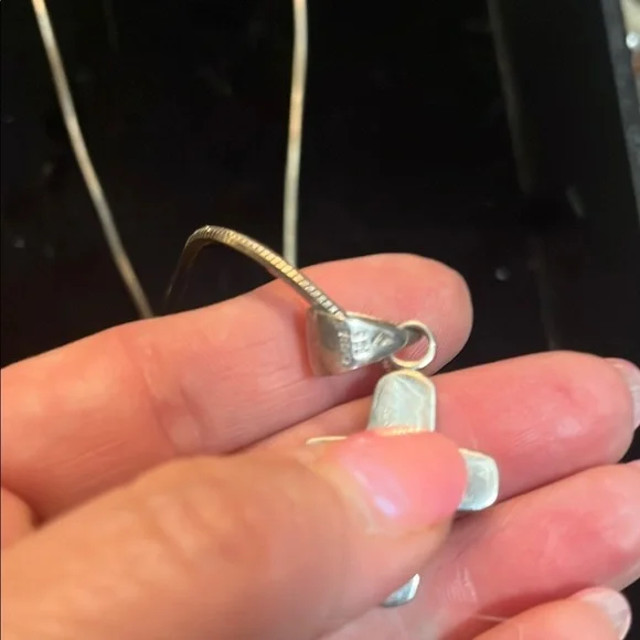 Vintage Silpada .925 Silver Minimalist Cross Necklace - Picture 5 of 7